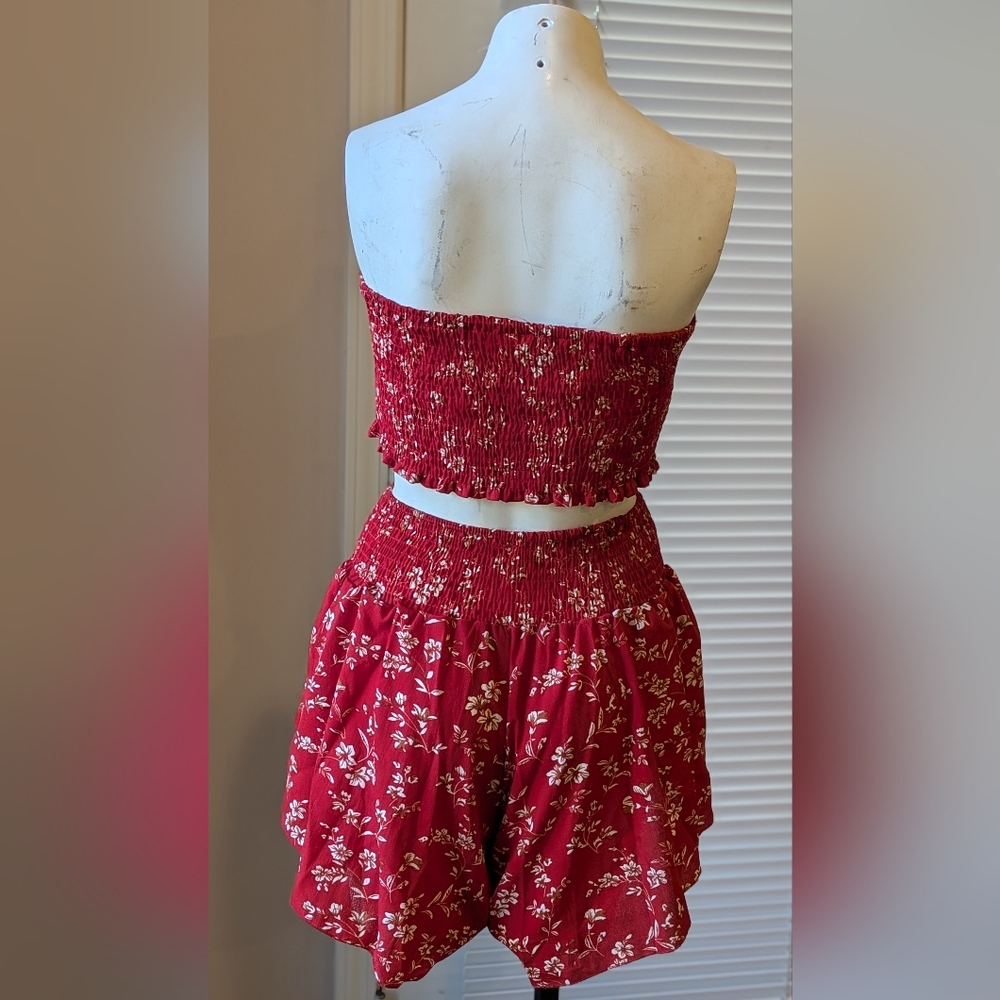 Red Floral Smocked Two-Piece Set - Picture 2 of 4
